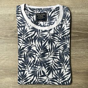 Abercrombie & Fitch | white leaf pattern shirt size large